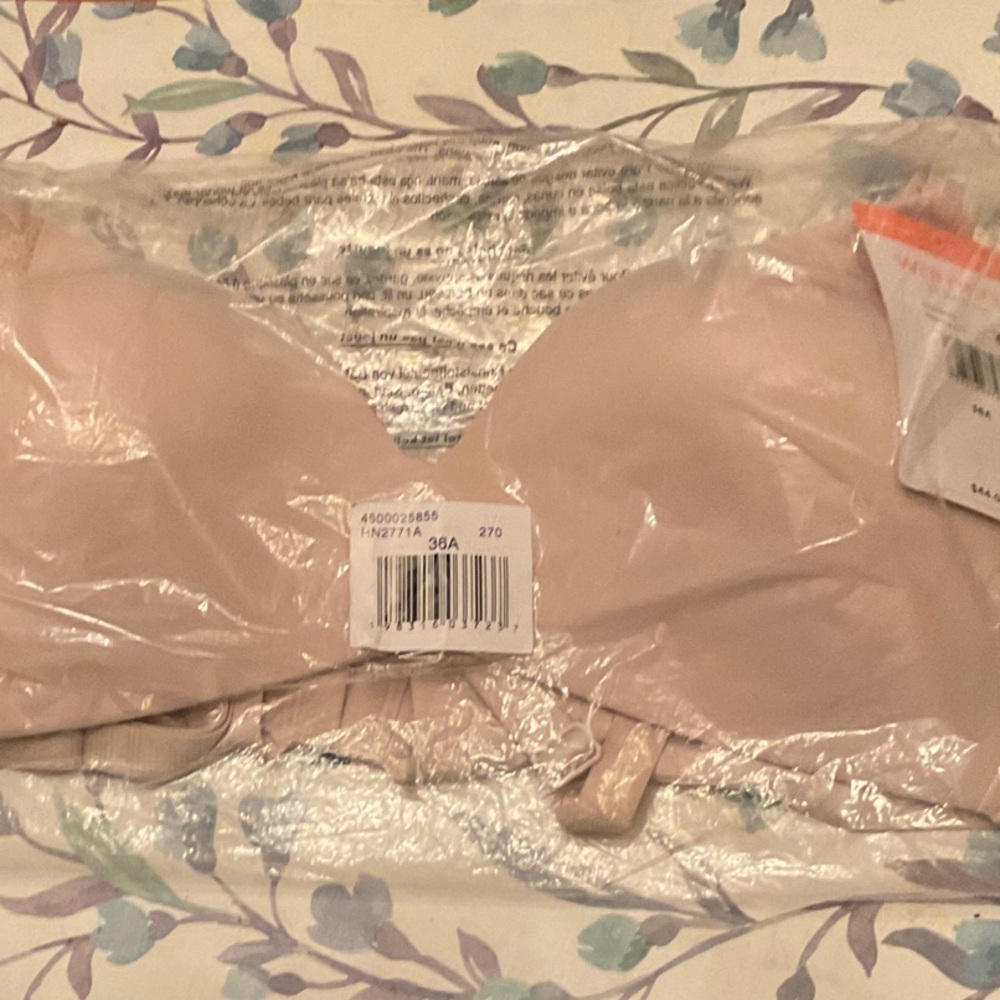 Warner's Bra NWT Soft Cup 36A
